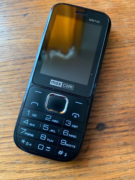 Telefon MaxCom MM142