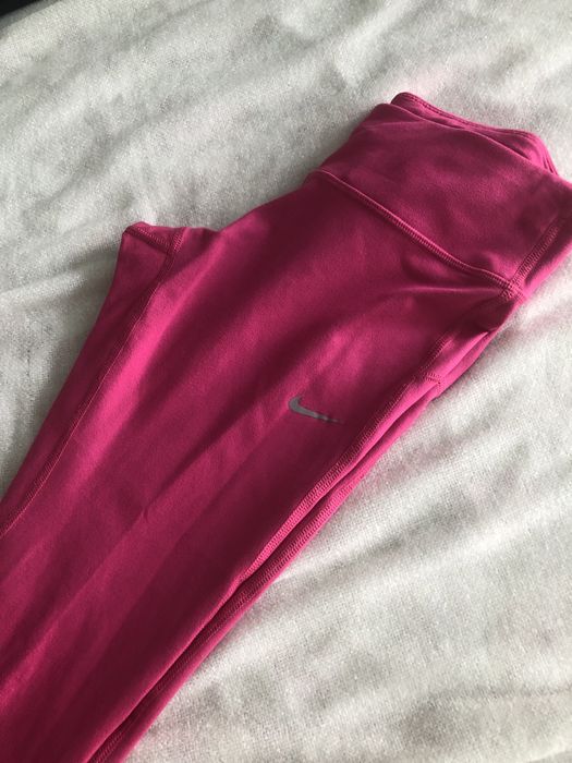 Różowe leginsy sportowe 3/4 nike