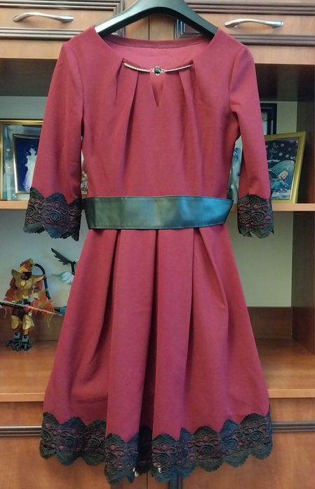 сукня жіноча р. 42