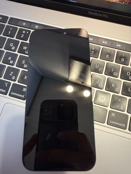 Дисплей iPhone  16 pro max