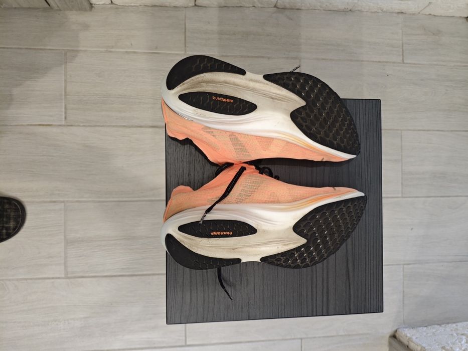 кросівки PUMA liberate 2 nitro.