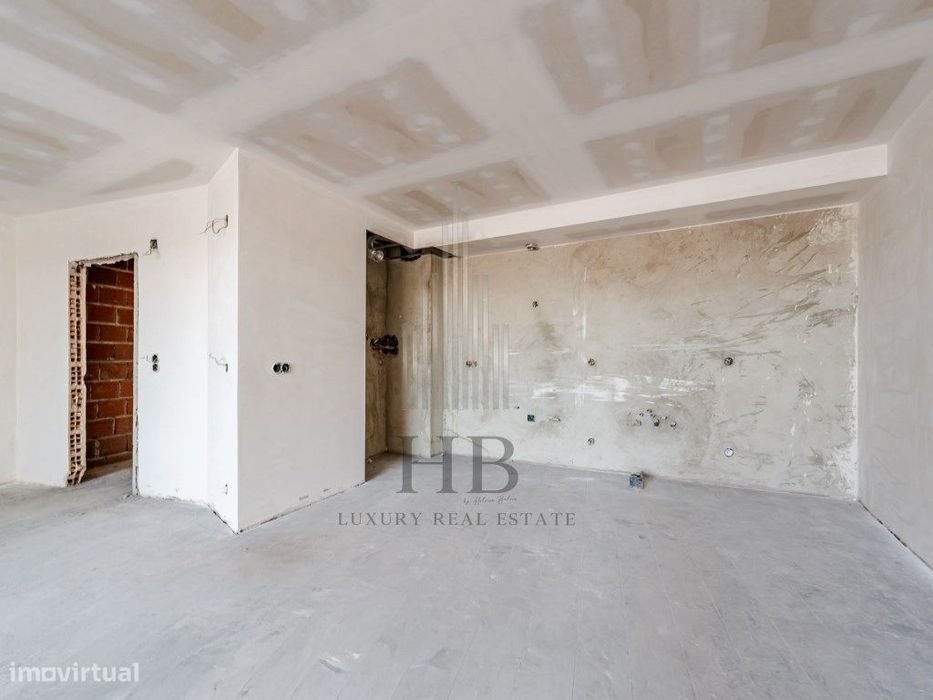 Apartamento T2 com terraço - Loures
