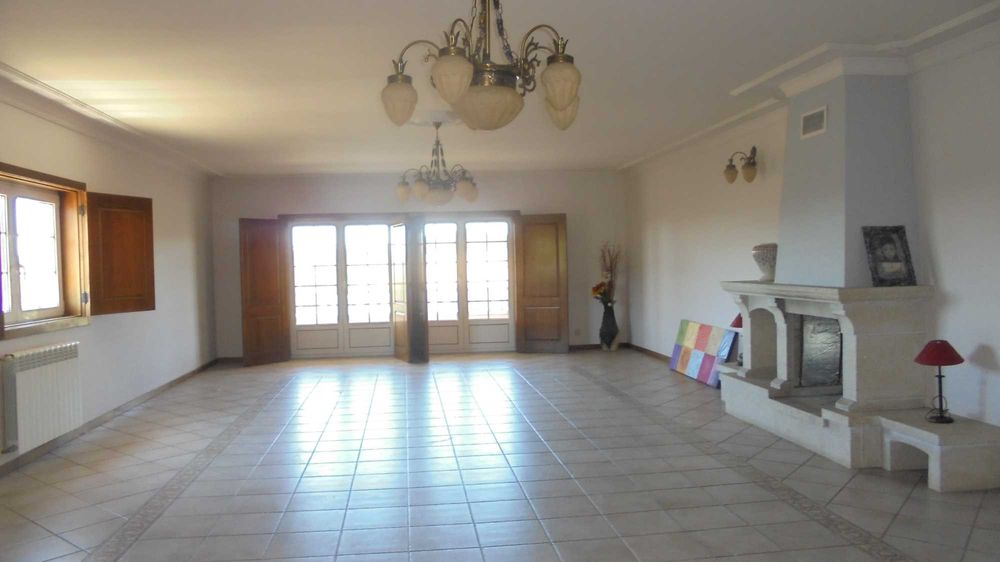 Moradia T4 em Macedo de Cavaleiros – O Seu Refúgio de Luxo Próximo do Azibo