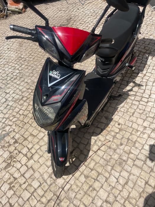 Scooter elétrica praticamente nova64286139464705120