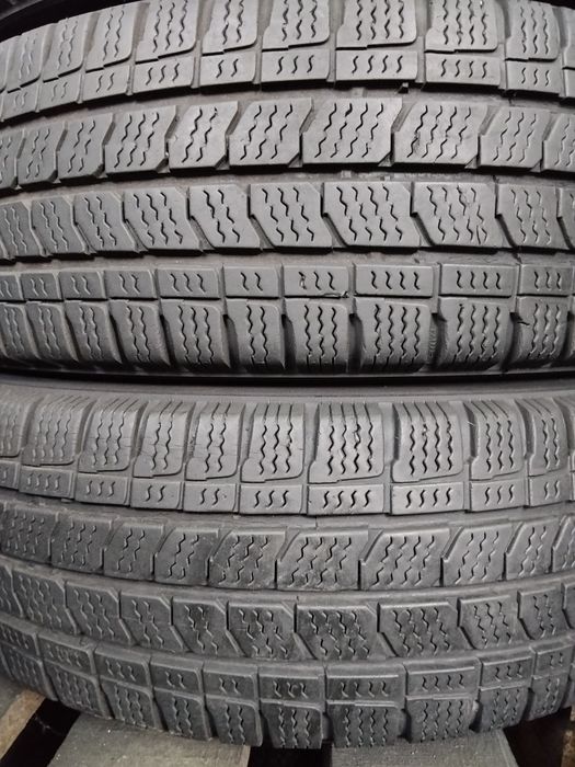 Kleber 195 65 r16C 4шт шини нива всесезон зима гума б'у резина з Європи