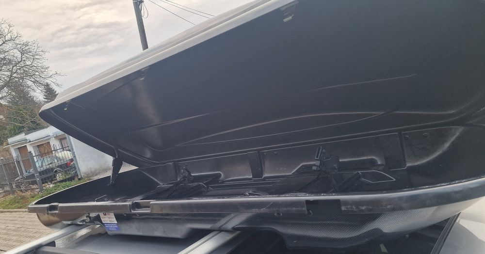 Wynajem box dachowy bagażnik wypożycze boks trumna narty snowboard