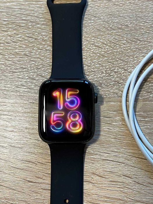 Оригінал Apple Watch 6