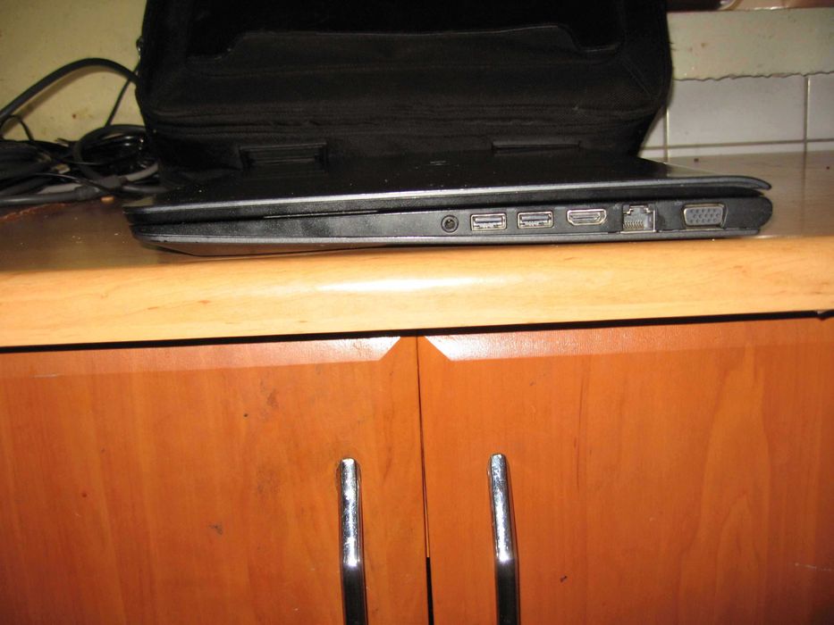 Laptop Dell z  windows 11 Rok Gwarancji