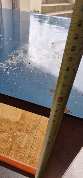 Mesa de apoio azul