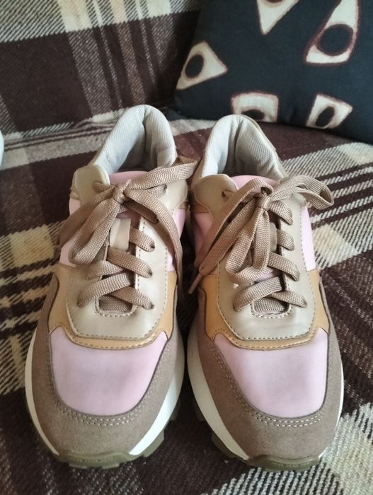 Продам кроссовки!