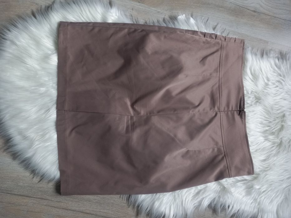 Spódniczka spodnica roz 46 XXXL prosta do kolan krótka