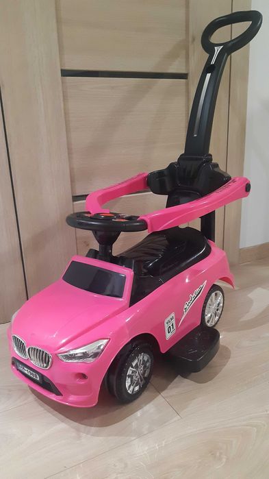 Pchacz jeździk Mercedes różowy