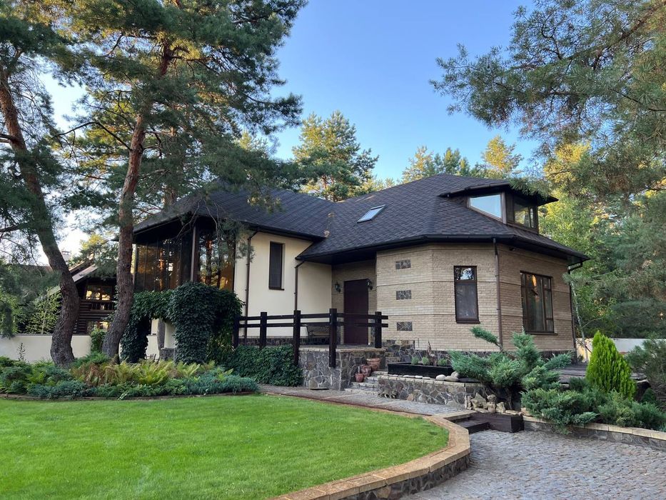 Продаётся эксклюзивный дом в Обуховке в сосновом лесу и возле реки