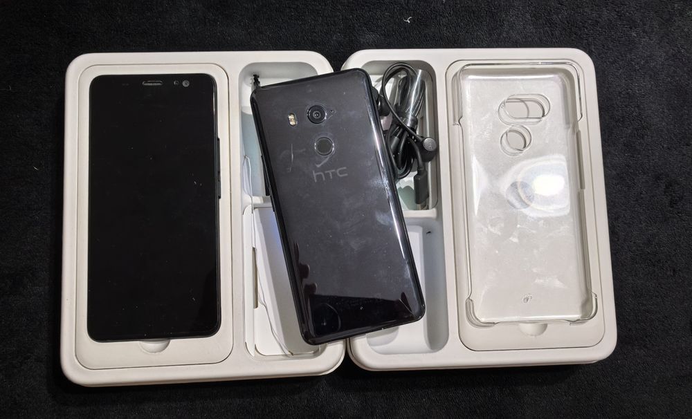 Telefon HTC U11+ Plus