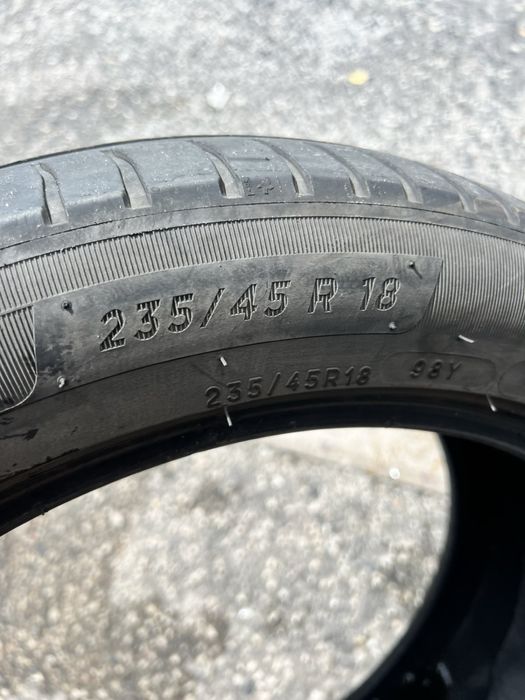 235/45/18 Michelin 2 pneus