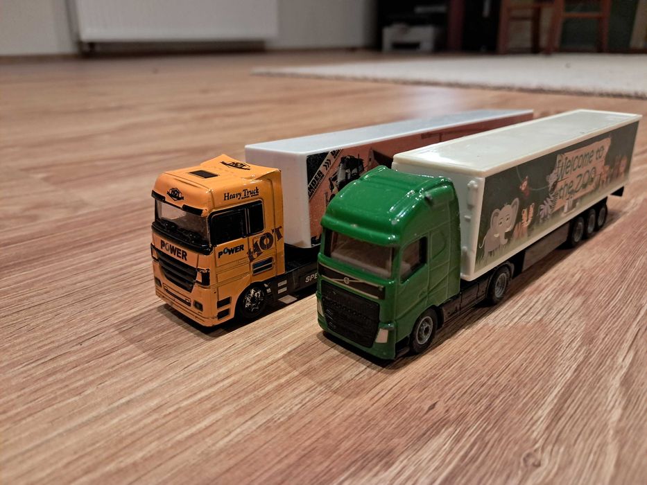 Foteliki Maxi-Cosi Tobi 9-18 kg dla  Bliźniaków + gratis 2 Tiry