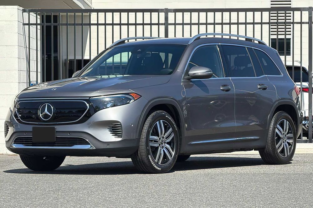 Mercedes-Benz EQB 300 SUV 4MATIC      2023
