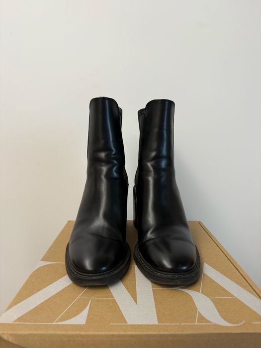 Взуття ZARA 37 розмір
