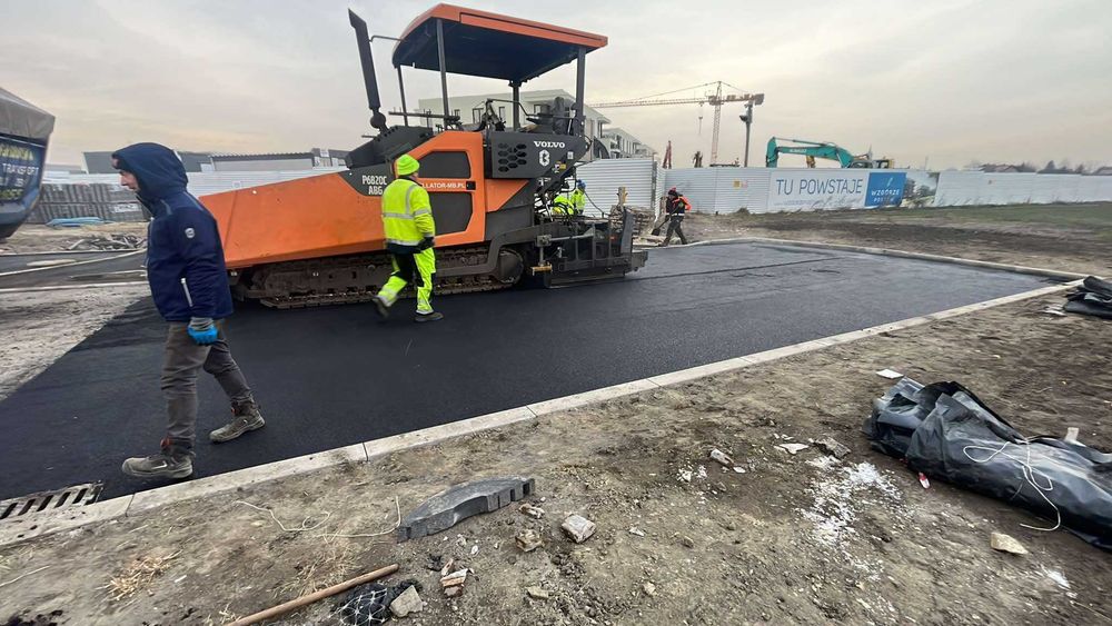 budowa dróg parkingów układanie asfaltu naprawa