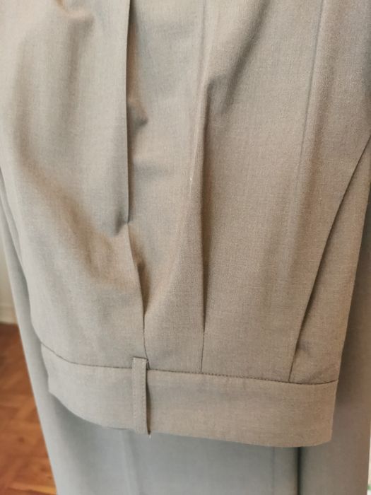 Oportunidade. Calças de muito boa qualidade, actuais,metade do preço