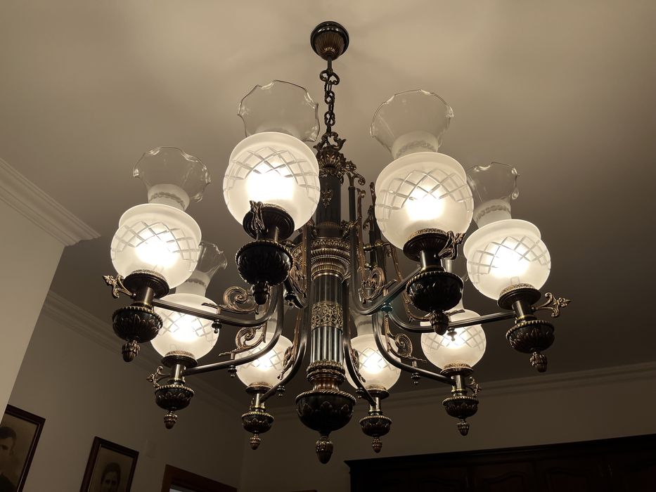Várias Peças decorativas e candeeiros