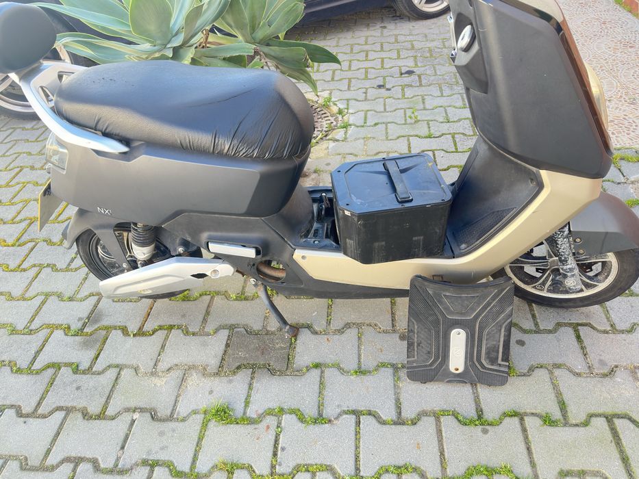 Mota eletrica (bateria danificada)