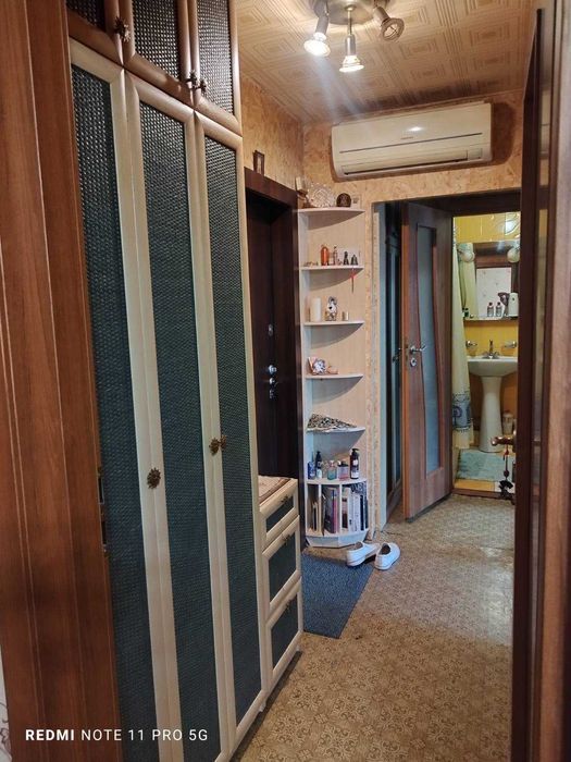 Продам  уютную  2-х квартиру, на Терещенковской,27. Отличная локация.