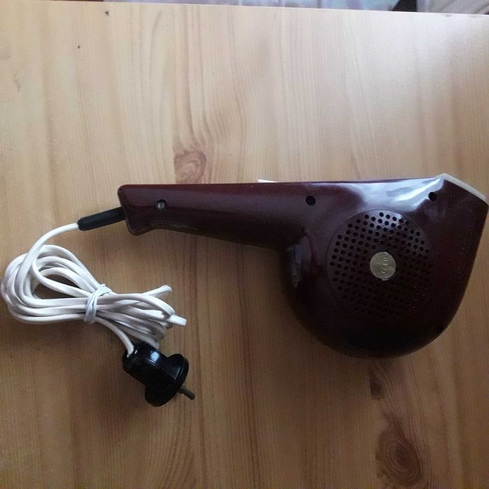 Zestaw dwie suszarki i lokowka zlat 60-70 PRL