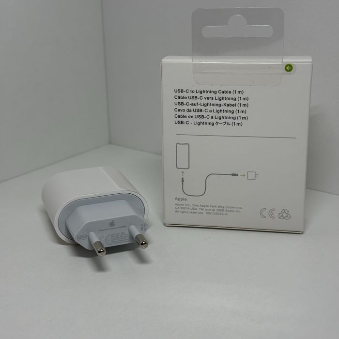 Быстрая зарядка айфон 20W + кабель Type-c lightning. Блочок зарядка iPhone 20w+ Type C Lightning кабель