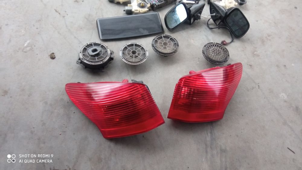 Peugeot 407 lampy tył prawy i lewy
