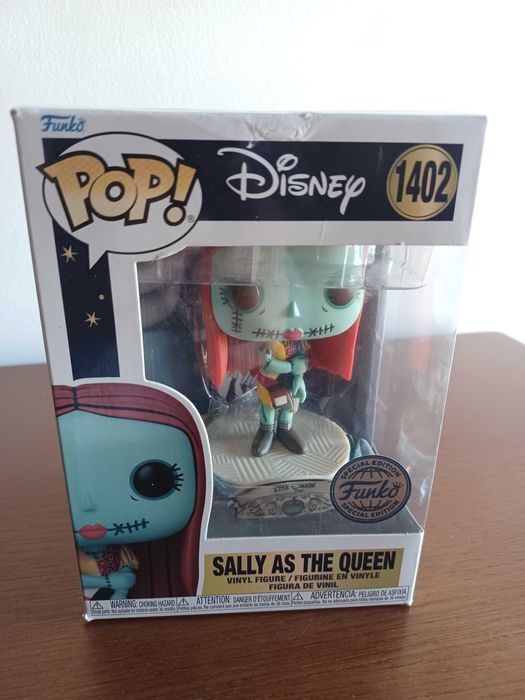 Funko Pop Sally as the Queen
