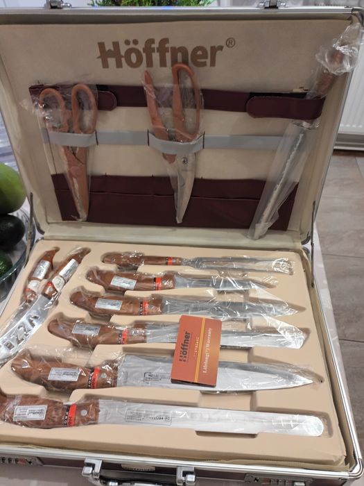 Myśliwski zestaw noży i nożyc firmy Hoffner.