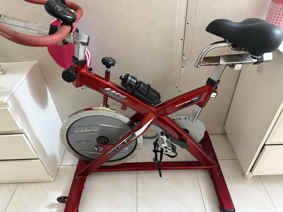 Vendo bicicleta spinning bh st 32