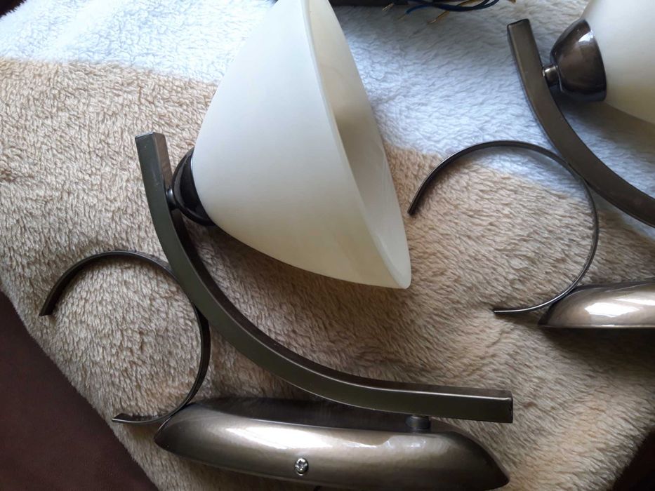 Stylowy komplet lamp