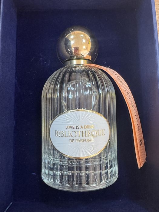 Biblioteque Love is Drug