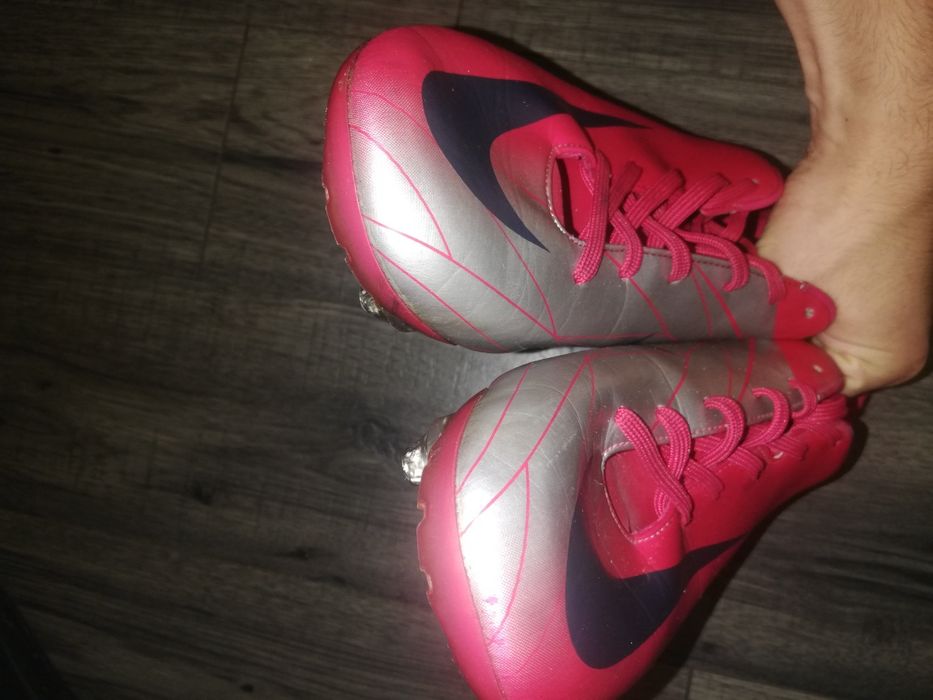 Sprzedam korki Nike mercurial wkręty rozmiar 44!!