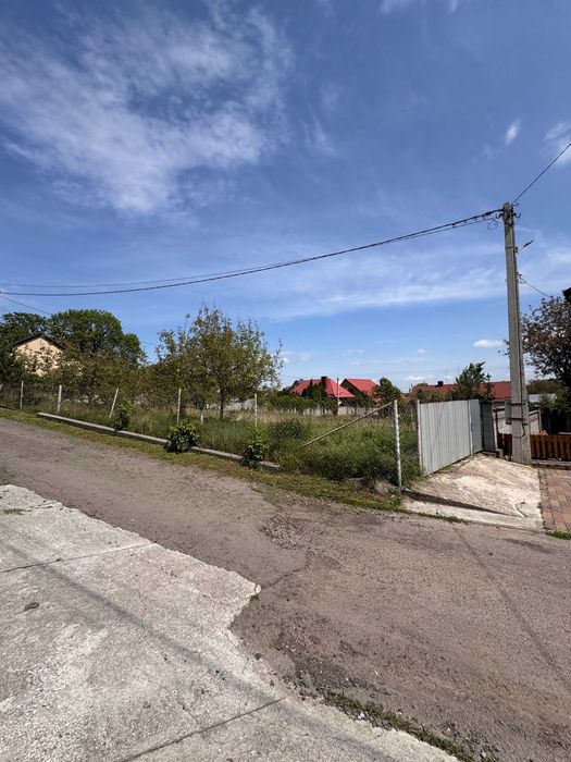 Продаж земельної ділянки 11 соток, вул. Князя Володимира (фасад 30 м)