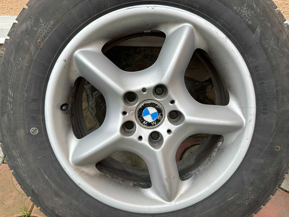 Оригінальні диски BMW Star spoke 57 (71/2JX17 ET:40) + зимові шини