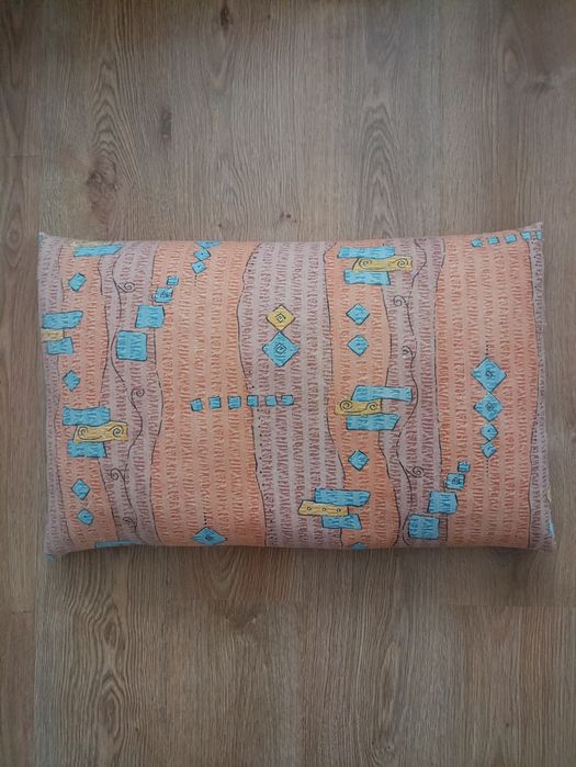 Подушка пухово - пір'яна різні розміри.