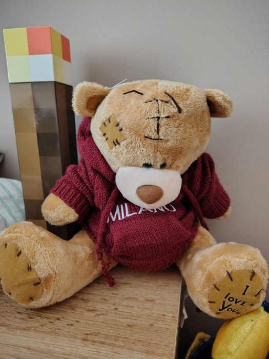 Miś milano sweterek