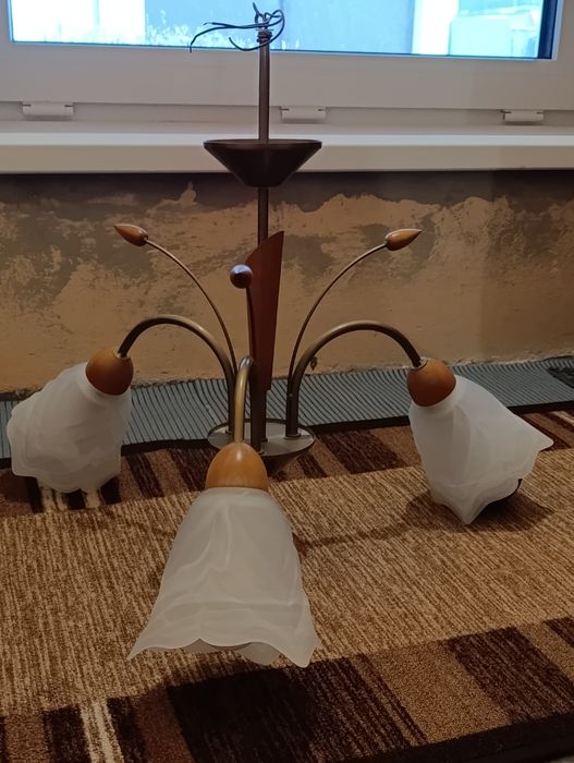 Lampy wiszące i kinkiety w bardzo dobrym staniem sta