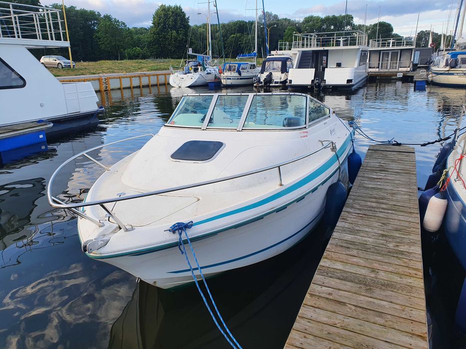 Łódź motorowa Jaenneau Leader 605 z silnikiem zaburtowym Mercury 115KM