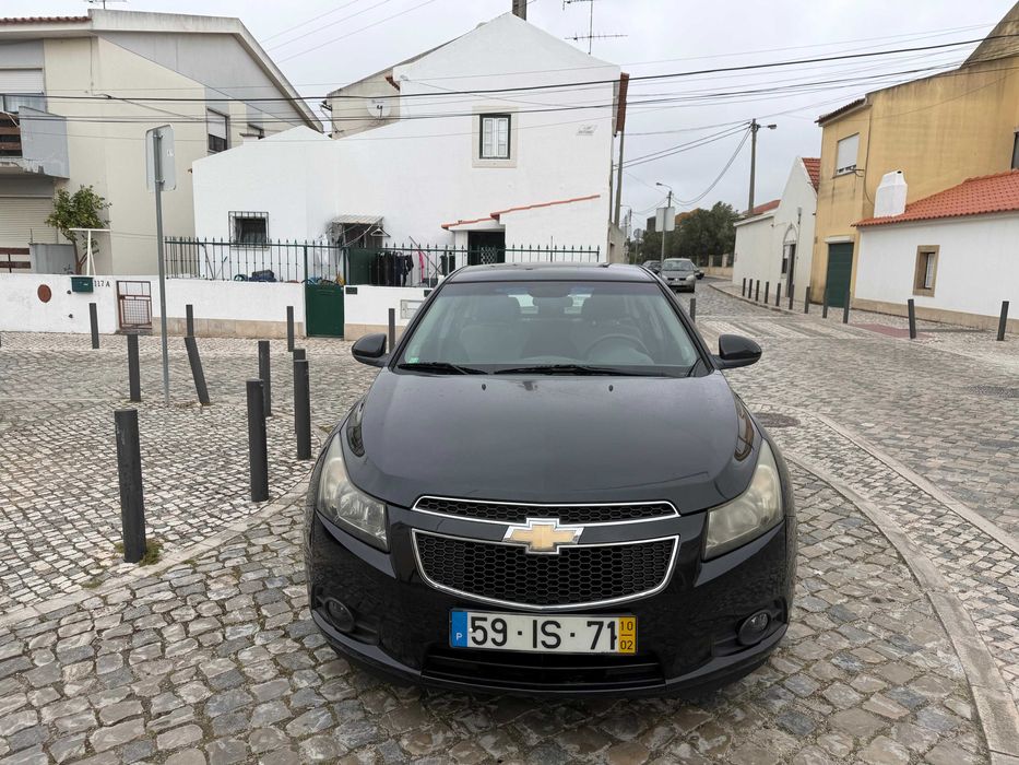 Chevrolet Cruze Gasolina/GPL • 2010 • 170 mil km • Impecável