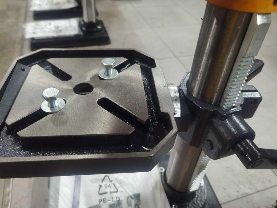 Engenho de furar OPTIMUM DQ18 - Novo