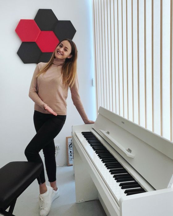 Lekcje pianina, skrzypiec, zasady muzyki (stacjonarnie i online)