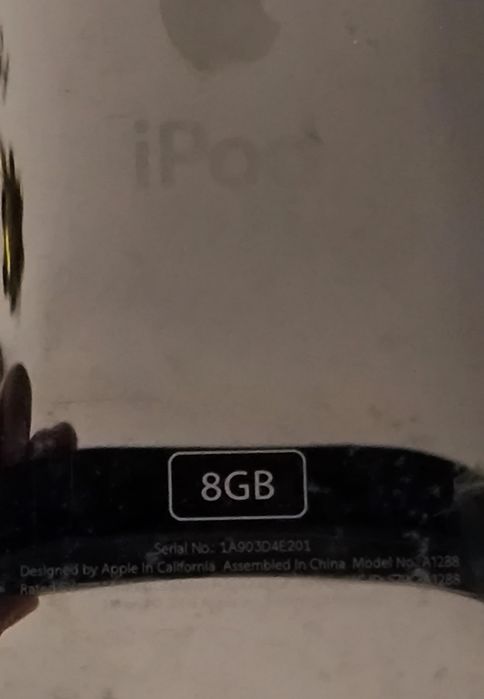 iPod Touch 2ª Geração 8GB | Ótimo Estado | Capa e Cabo Original