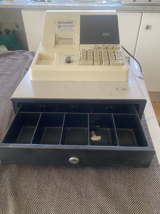 Máquina de calcular registadora SHARP XE-A120