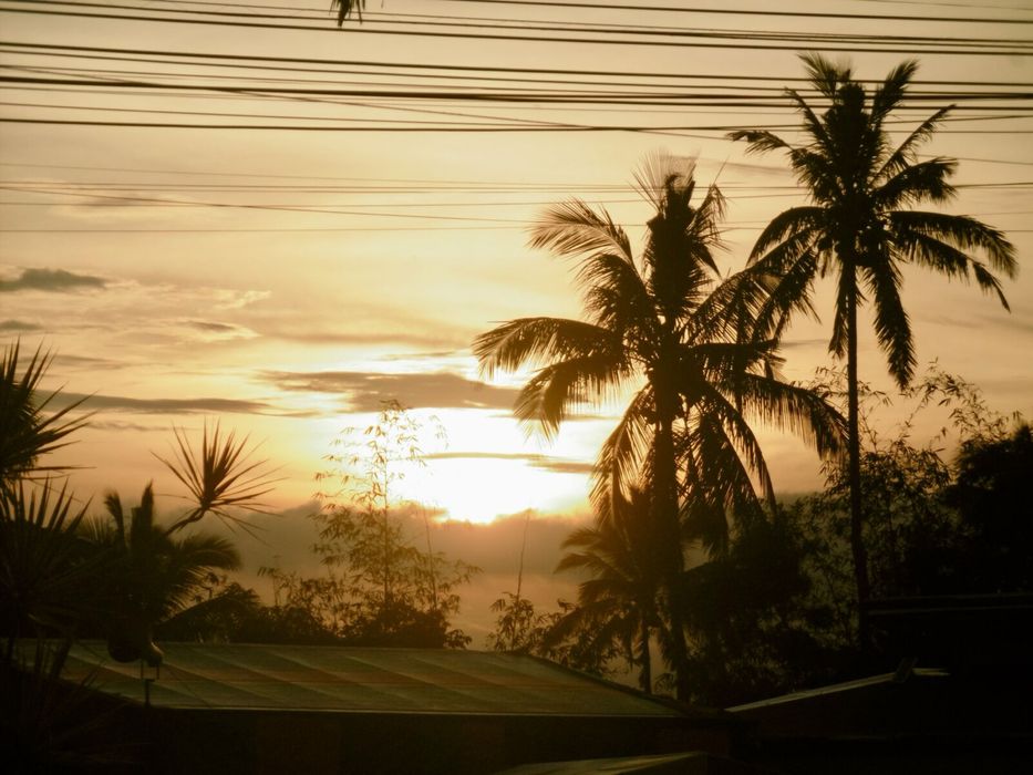 НОВИЙ в заводській плівці panasonic sz10 з повним комплектом!