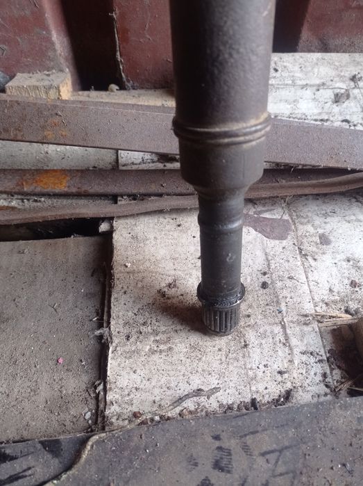 Вал передній правий ваз 2109...12.