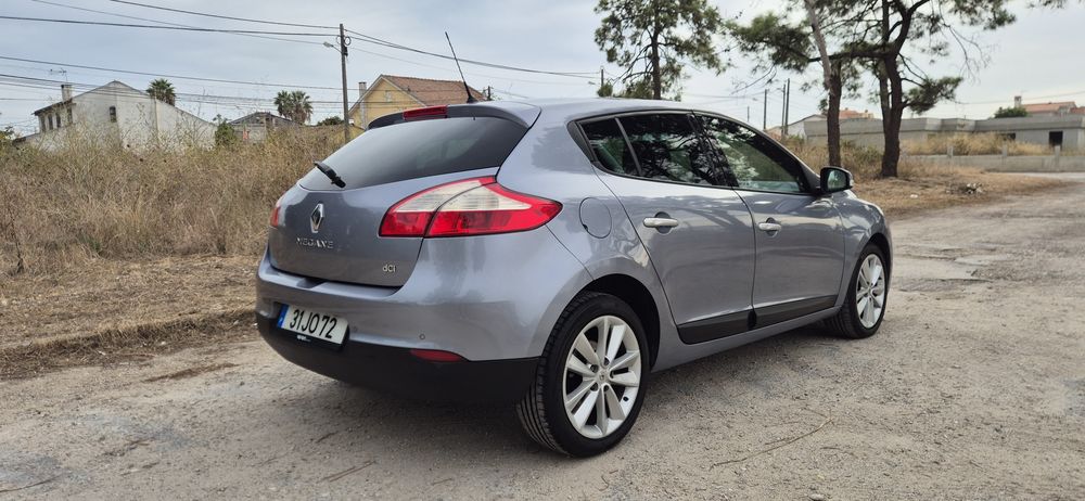 Renault Megane 1.5DCi 110cv de 2010 NACIONAL foto 4
